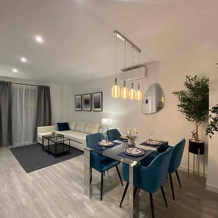 XI Apartamentos Morales & Arnal รอนดา ภายนอก รูปภาพ