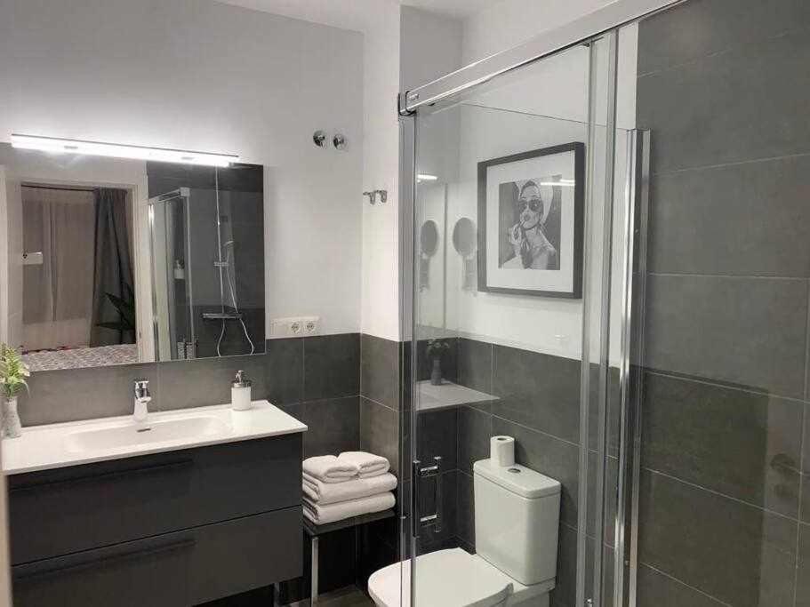 XI Apartamentos Morales & Arnal รอนดา ภายนอก รูปภาพ