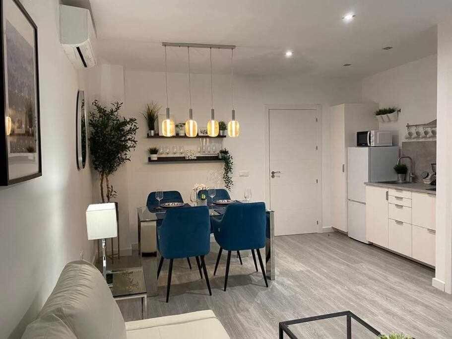 XI Apartamentos Morales & Arnal รอนดา ภายนอก รูปภาพ