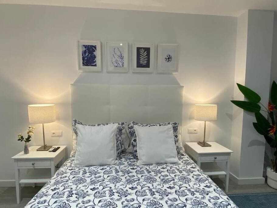 XI Apartamentos Morales & Arnal รอนดา ภายนอก รูปภาพ