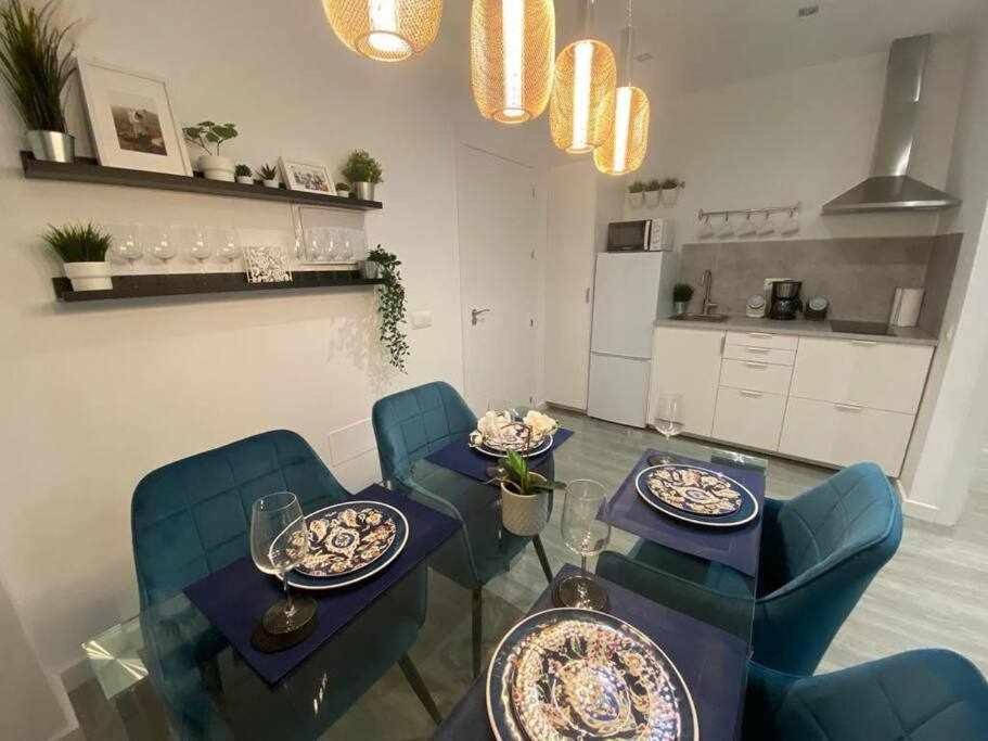 XI Apartamentos Morales & Arnal รอนดา ภายนอก รูปภาพ